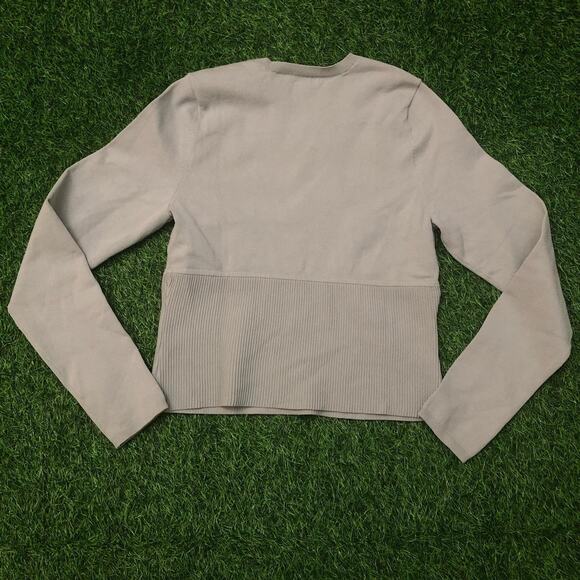 NWT Women’s Chrome Grey Babaton Aritzia Textured Sweater - Picture 2 of 4